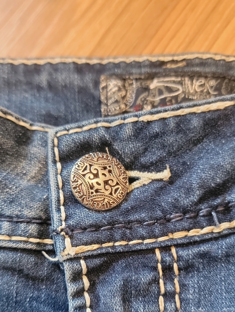 Silver Suki Jean Bermudas 29